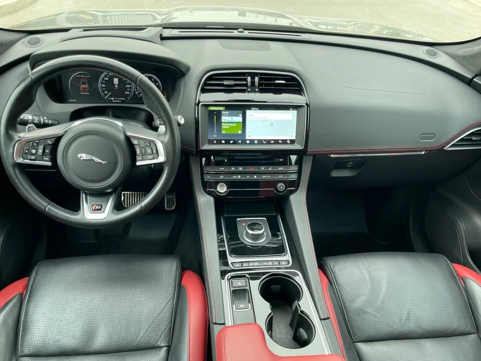 2017 Jaguar F-Pace - Image 13 of 18