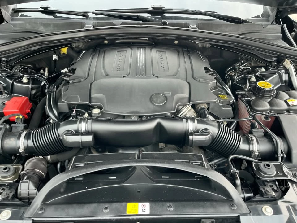 2017 Jaguar F-Pace - Image 18 of 18