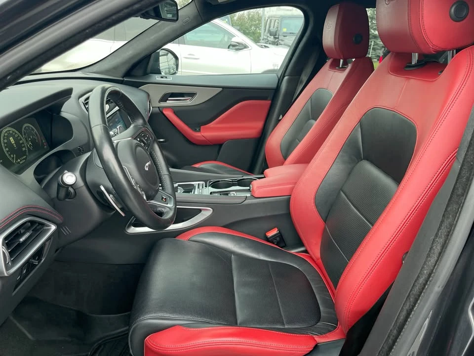 2017 Jaguar F-Pace - Image 3 of 18