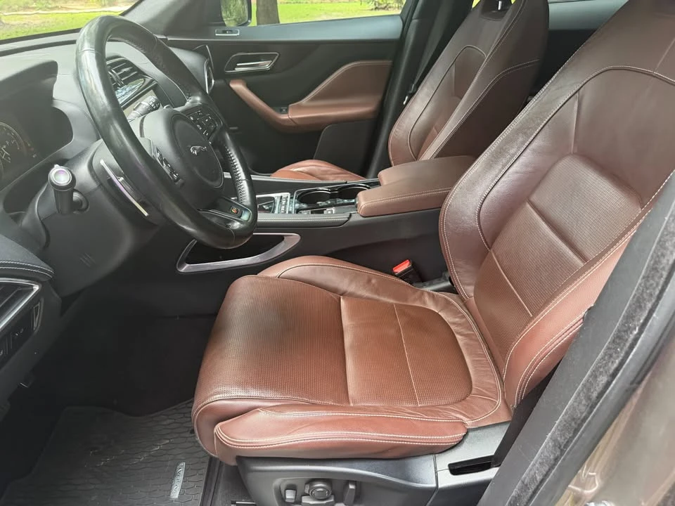 2017 Jaguar F-Pace - Image 5 of 11
