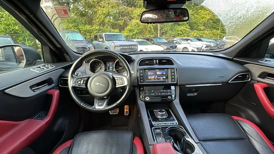 2017 Jaguar F-Pace - Image 7 of 20