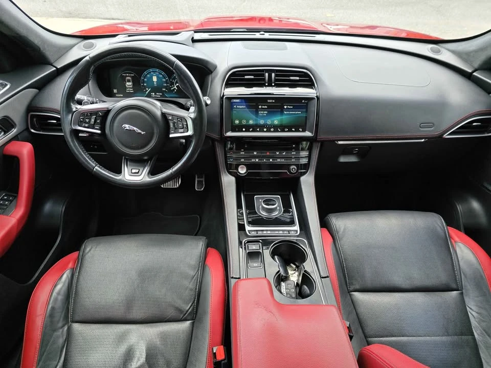 2017 Jaguar F-Pace - Image 13 of 20
