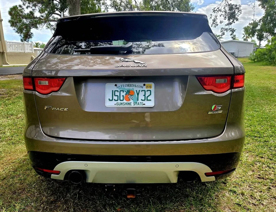 2017 Jaguar F-Pace - Image 3 of 20