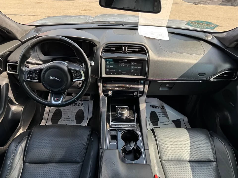 2017 Jaguar F-Pace - Image 14 of 16