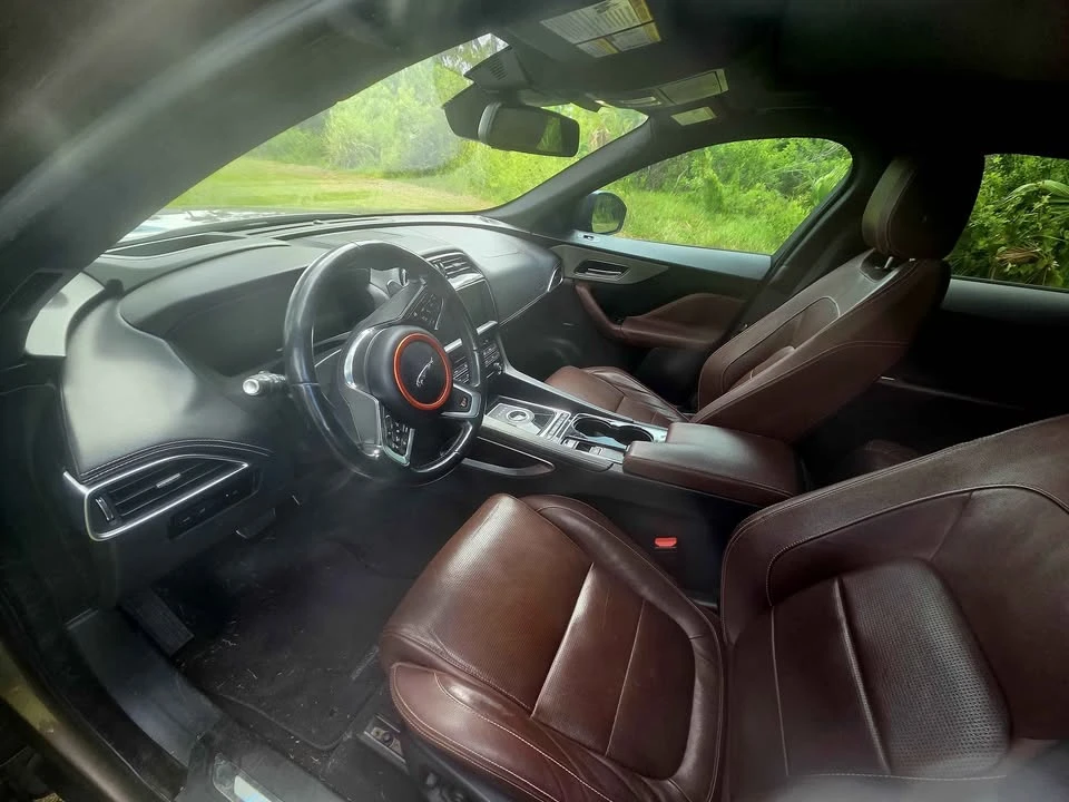 2017 Jaguar F-Pace - Image 11 of 20