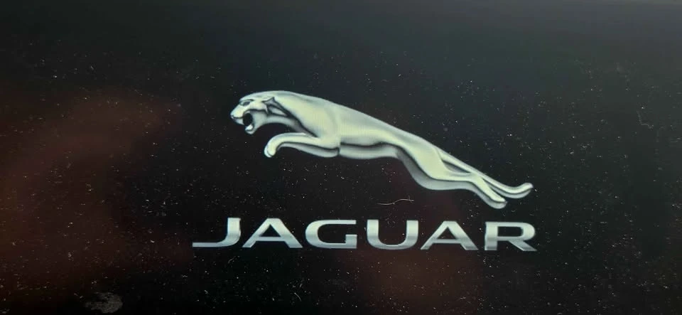 2017 Jaguar F-Pace - Image 18 of 20