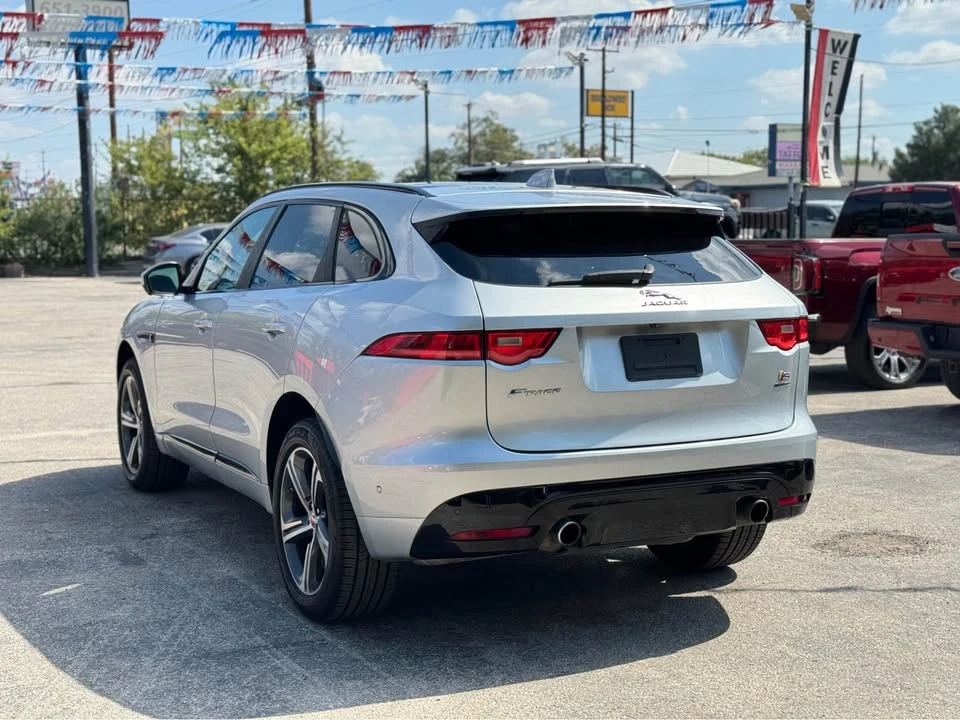 2017 Jaguar F-Pace - Image 6 of 16