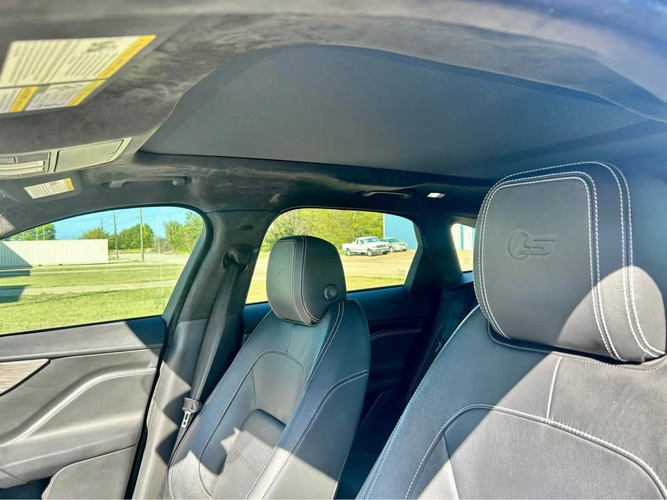 2017 Jaguar F-Pace - Image 11 of 18