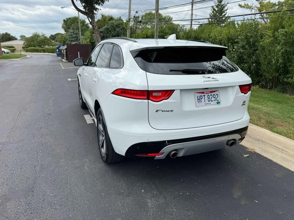 2017 Jaguar F-Pace - Image 3 of 19