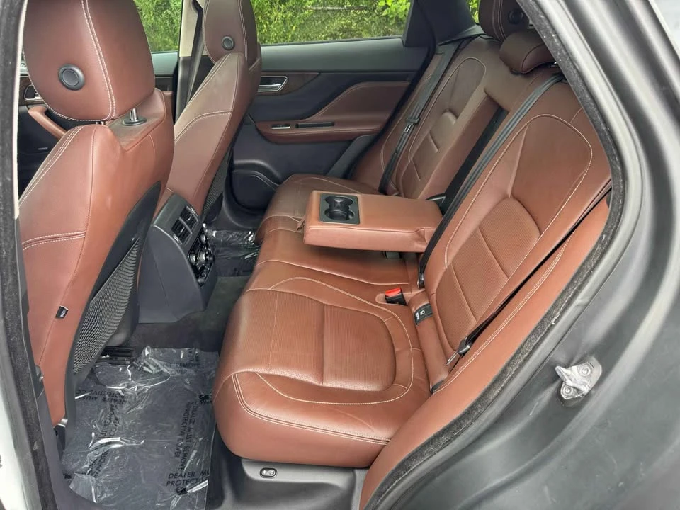2017 Jaguar F-Pace - Image 16 of 19