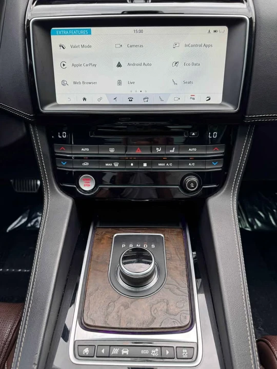 2017 Jaguar F-Pace - Image 19 of 19