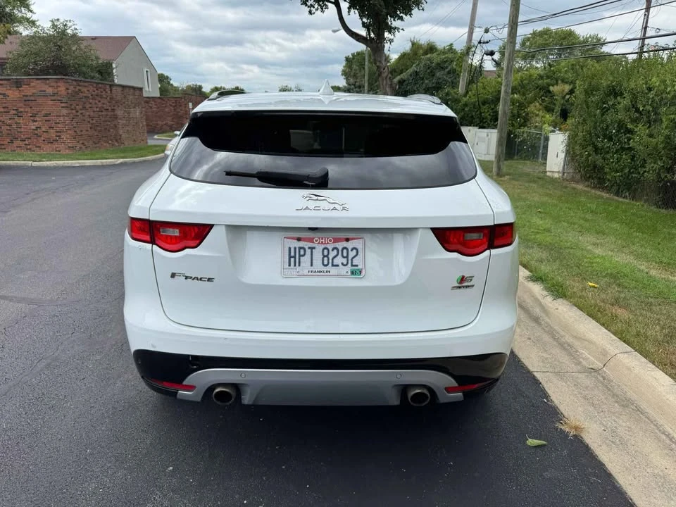 2017 Jaguar F-Pace - Image 4 of 19