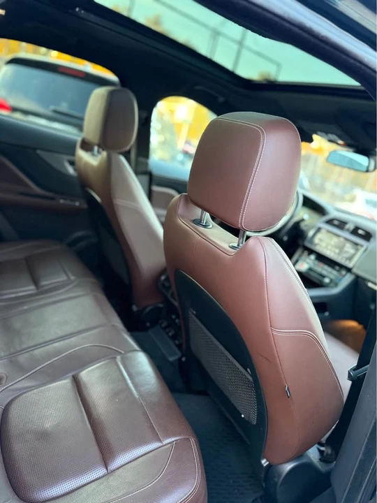 2017 Jaguar F-Pace - Image 10 of 16
