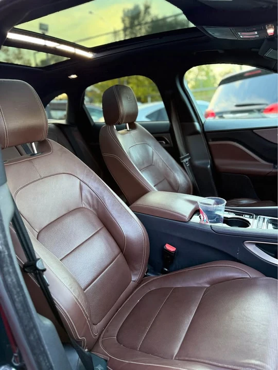2017 Jaguar F-Pace - Image 7 of 16