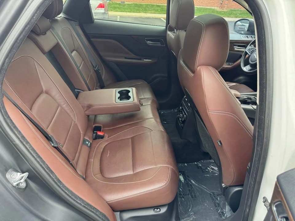 2017 Jaguar F-Pace - Image 9 of 19