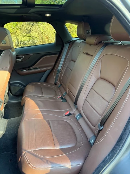 2017 Jaguar F-Pace - Image 17 of 18