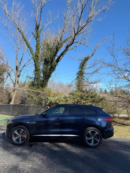 2017 Jaguar F-Pace - Image 8 of 18