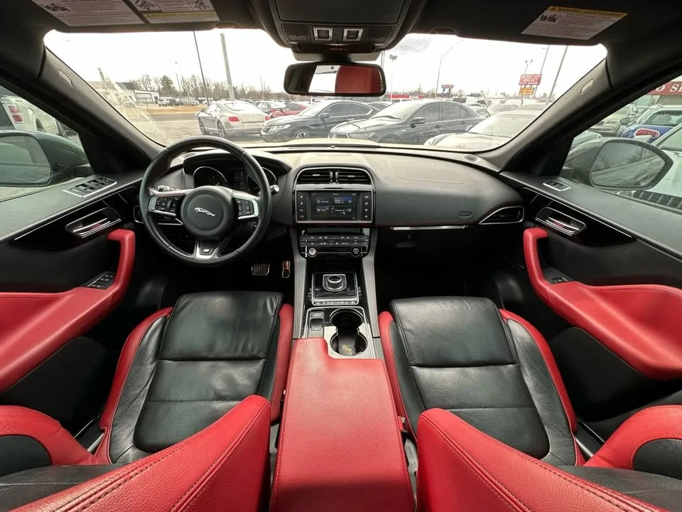 2017 Jaguar F-Pace - Image 2 of 20