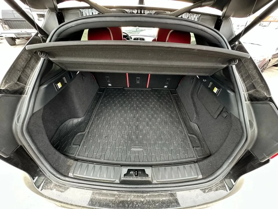 2017 Jaguar F-Pace - Image 18 of 20