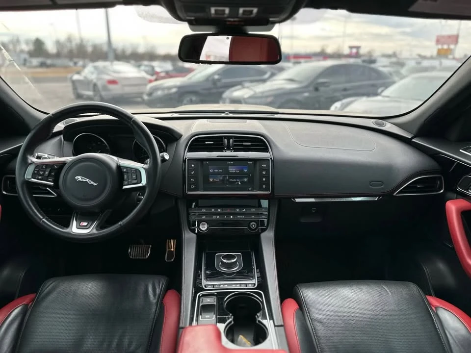 2017 Jaguar F-Pace - Image 12 of 20