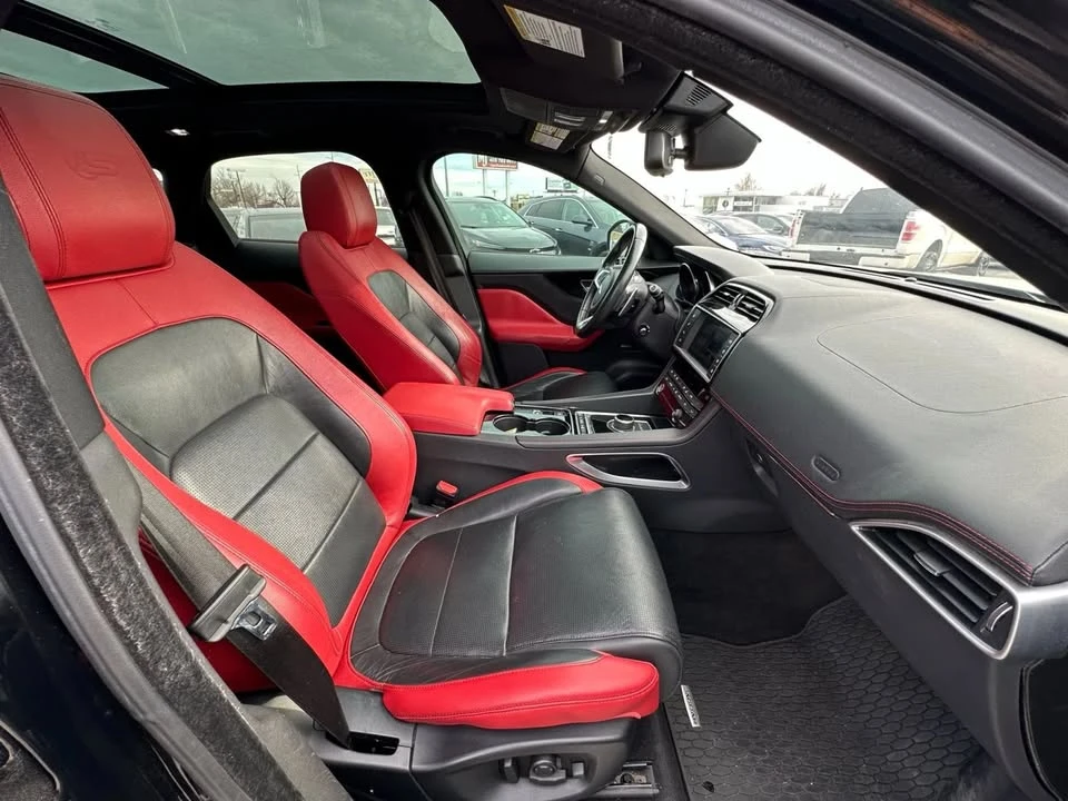2017 Jaguar F-Pace - Image 13 of 20