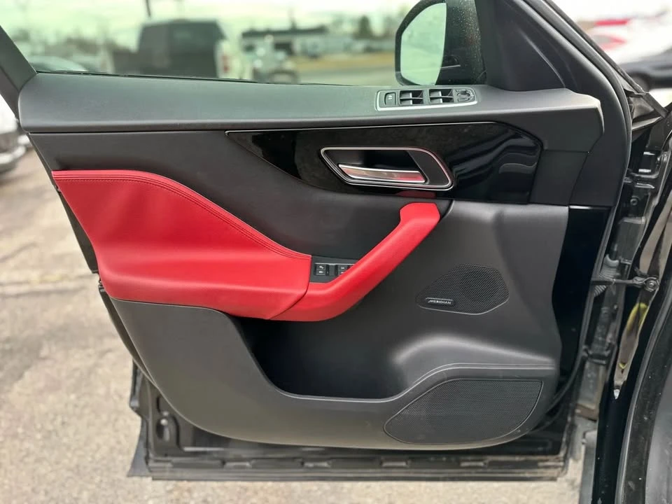 2017 Jaguar F-Pace - Image 20 of 20