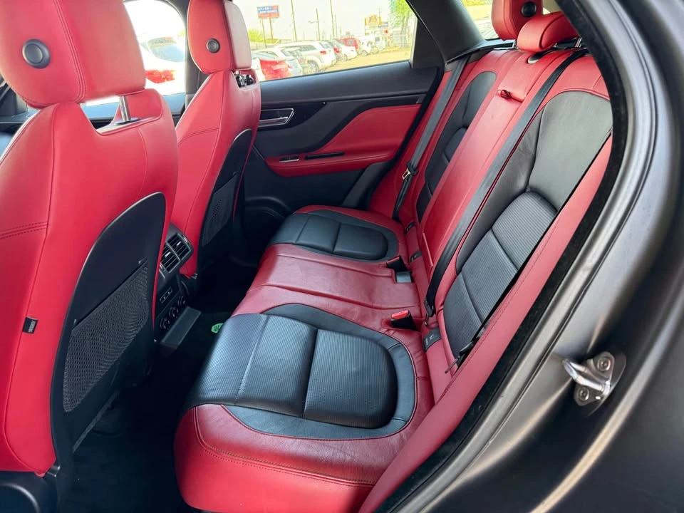 2017 Jaguar F-Pace - Image 8 of 11