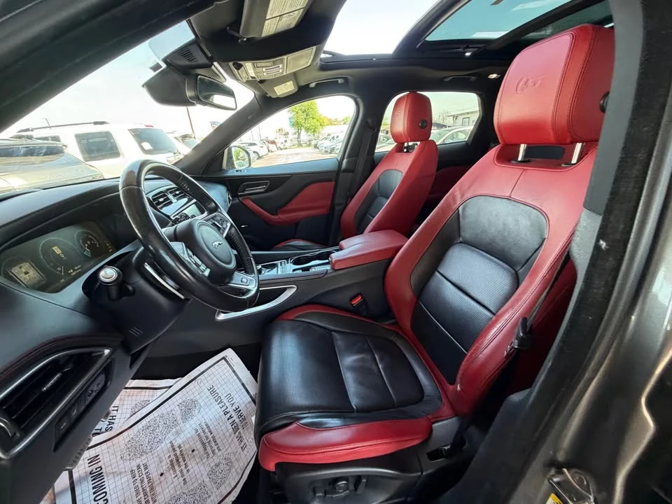 2017 Jaguar F-Pace - Image 7 of 11