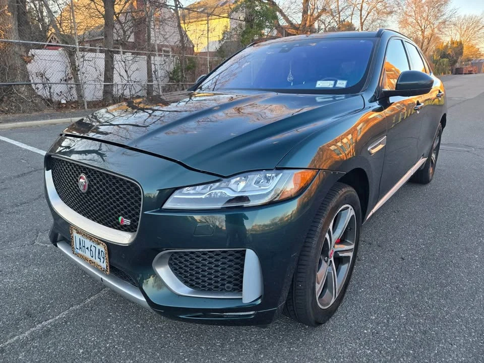 2017 Jaguar F-Pace - Image 2 of 20