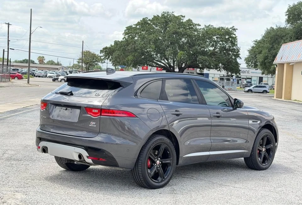 2017 Jaguar F-Pace - Image 6 of 16