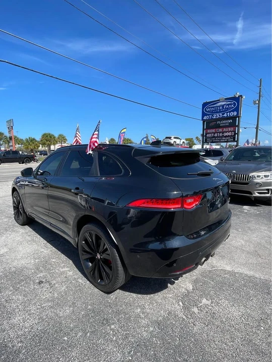2017 Jaguar F-Pace - Image 5 of 11