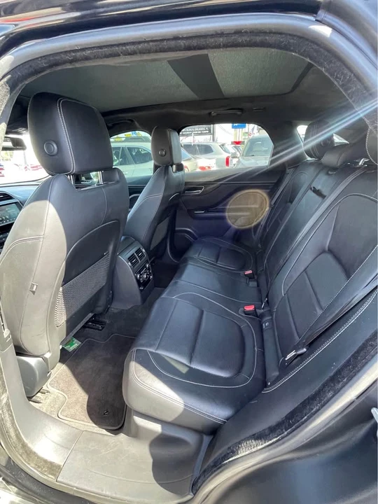 2017 Jaguar F-Pace - Image 8 of 11