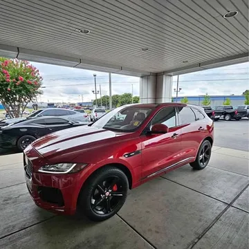 2017 Jaguar F-PACE S Sport Utility 4D