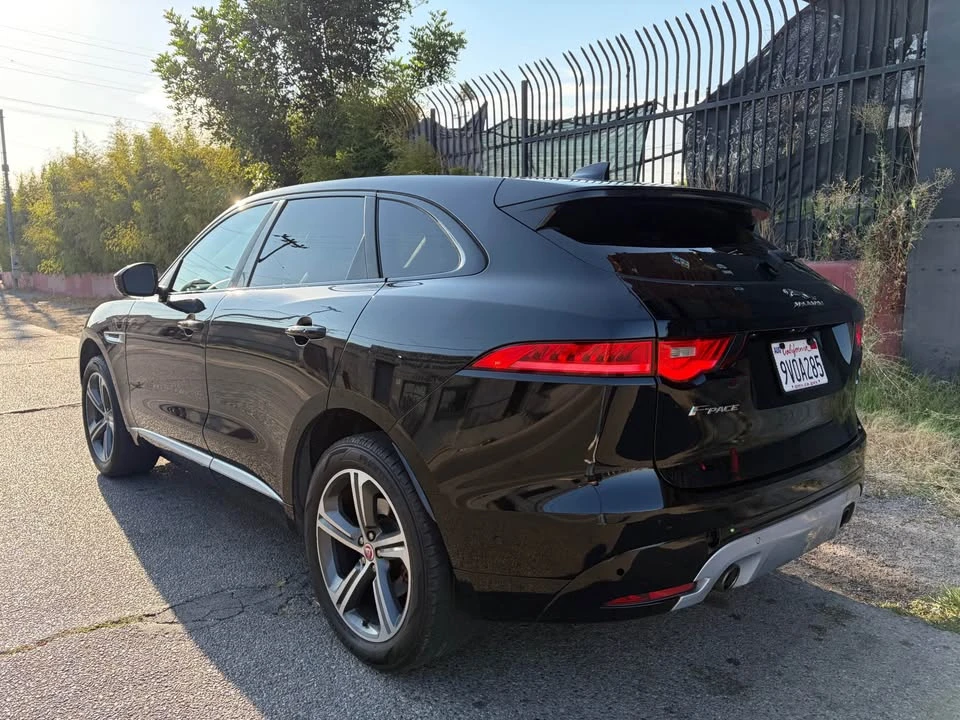 2017 Jaguar F-Pace - Image 4 of 11