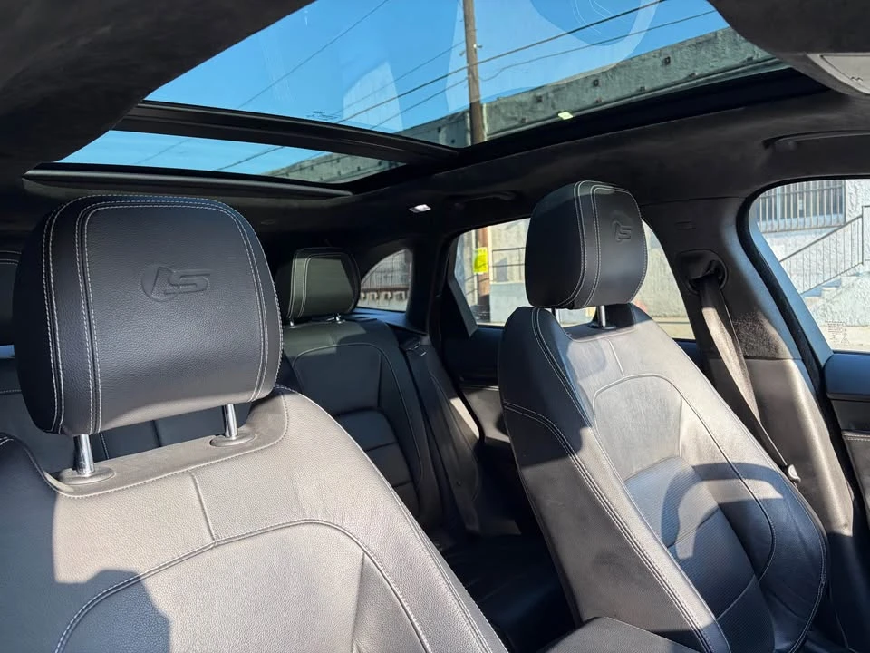 2017 Jaguar F-Pace - Image 11 of 11