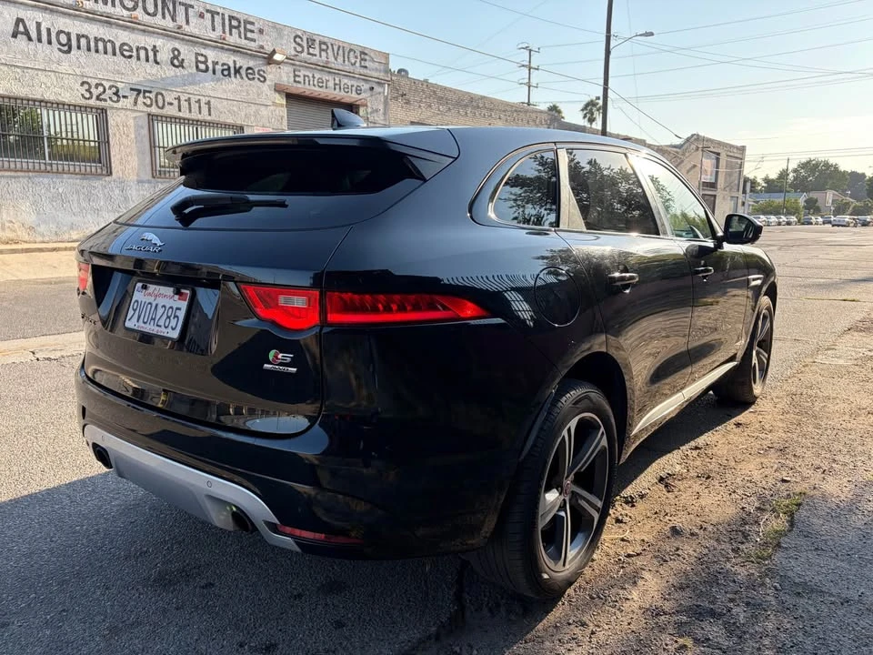2017 Jaguar F-Pace - Image 3 of 11