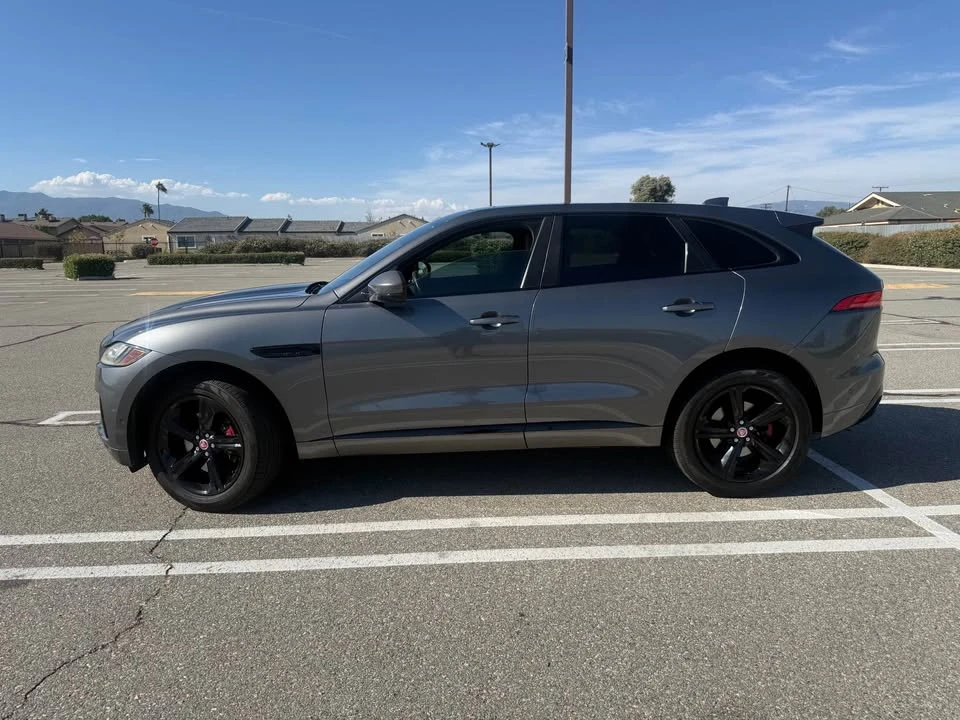 2017 Jaguar F-Pace - Image 2 of 14