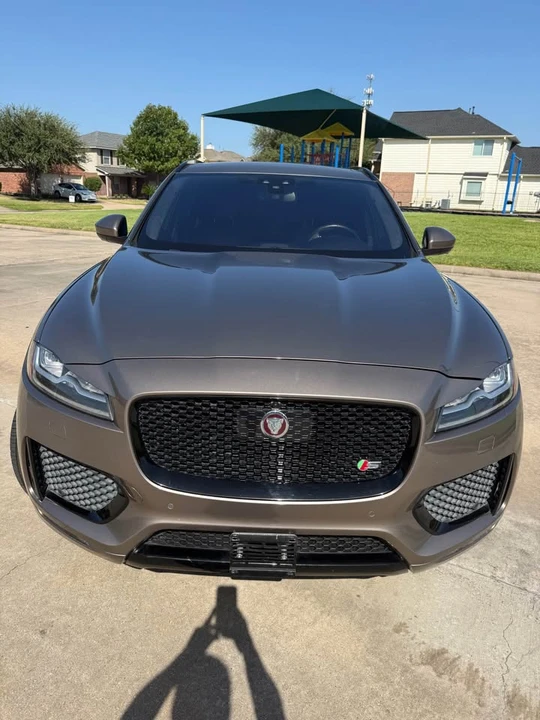 2017 Jaguar F-Pace - Image 7 of 19