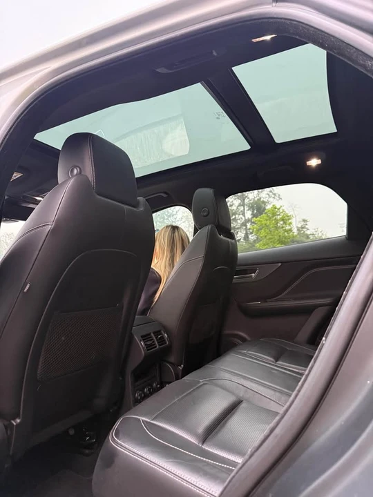 2017 Jaguar F-Pace - Image 9 of 14