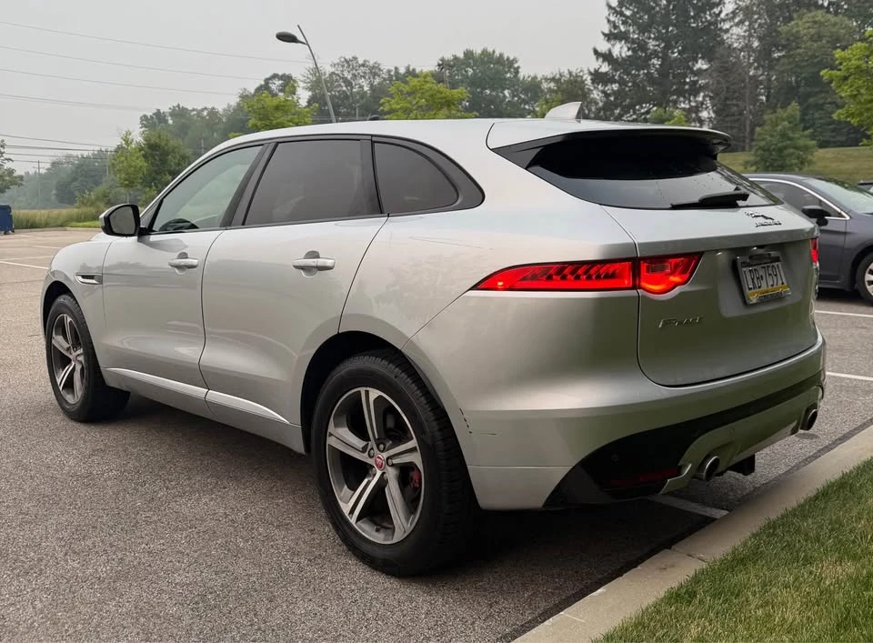 2017 Jaguar F-Pace - Image 2 of 14