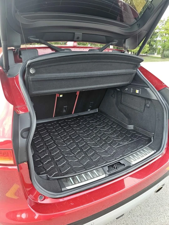 2017 Jaguar F-Pace - Image 10 of 14