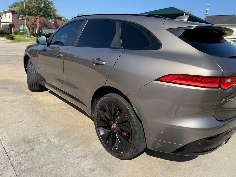 2017 Jaguar F-Pace - Image 3 of 19