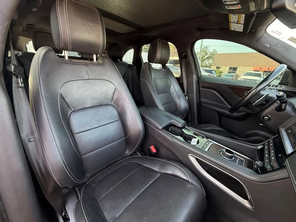 2017 Jaguar F-Pace - Image 9 of 20