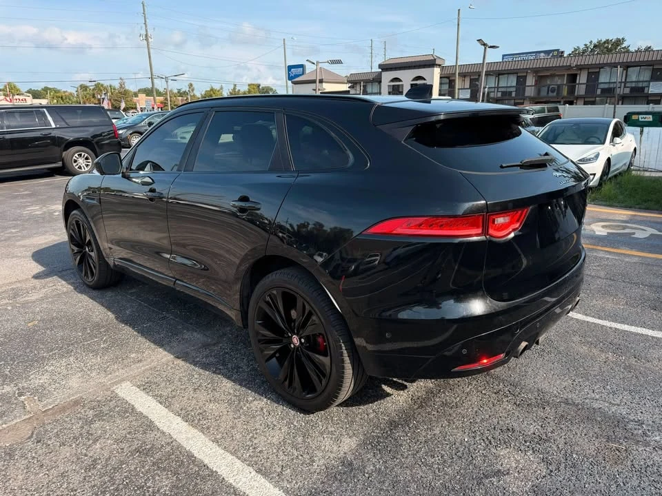 2017 Jaguar F-Pace - Image 12 of 20