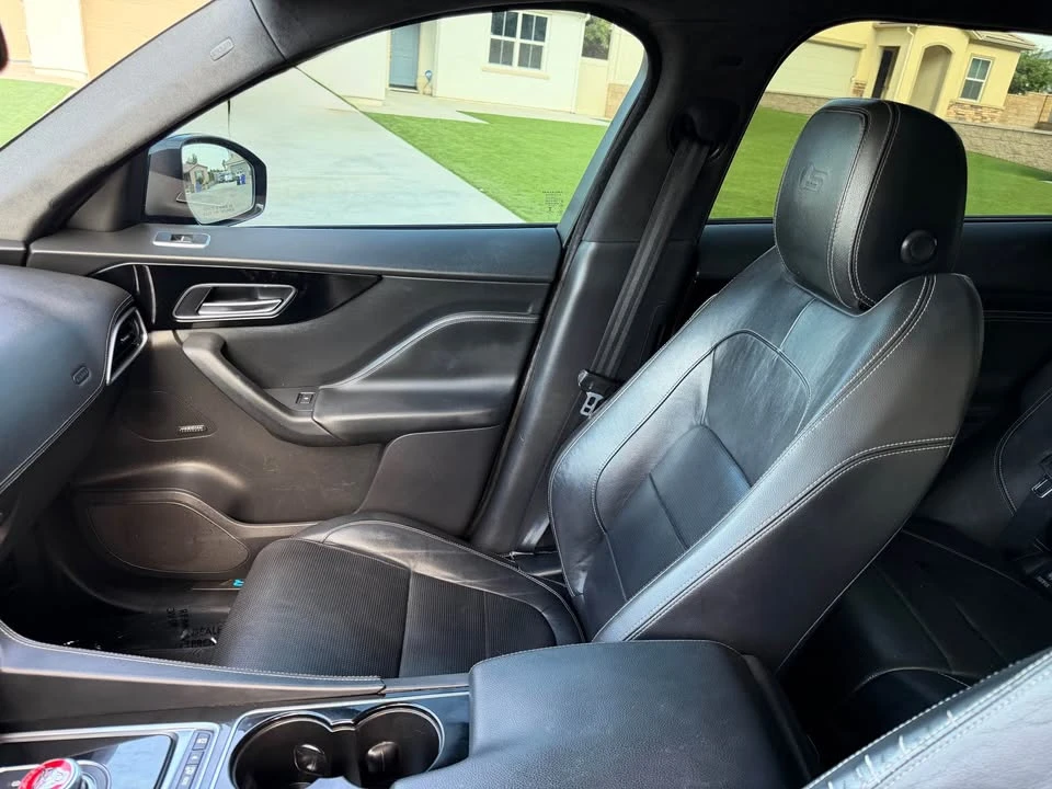 2017 Jaguar F-Pace - Image 15 of 20