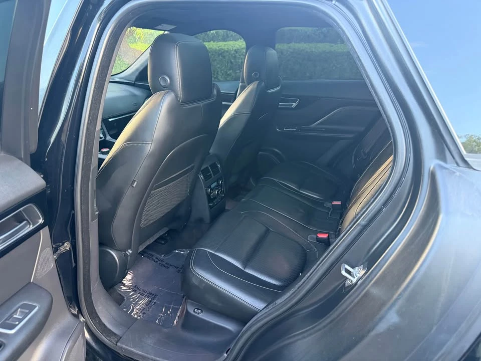 2017 Jaguar F-Pace - Image 15 of 16