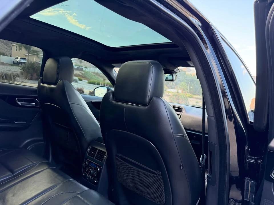 2017 Jaguar F-Pace - Image 17 of 20