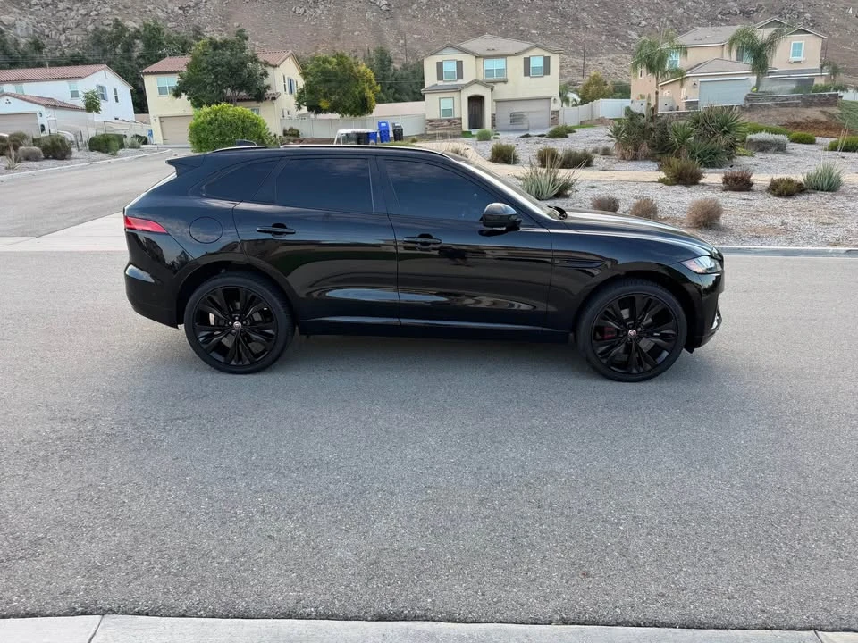 2017 Jaguar F-Pace - Image 4 of 20