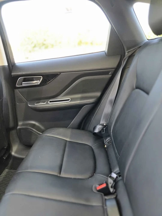 2017 Jaguar F-Pace - Image 9 of 15