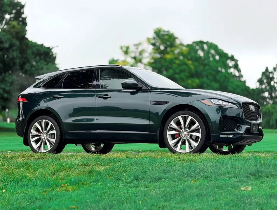 2017 Jaguar F-Pace - Image 9 of 20